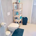 Downtown Historical House With Renovated Free P Near * 올레순