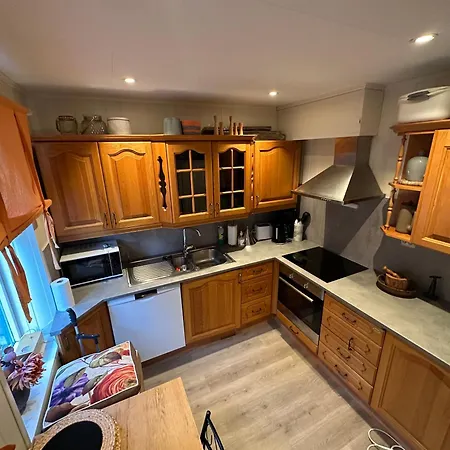 Apartment Downtown Historical House With Renovated *