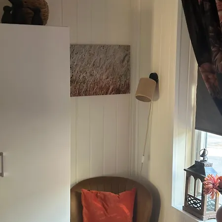 Downtown Historical House With Renovated * Alesund