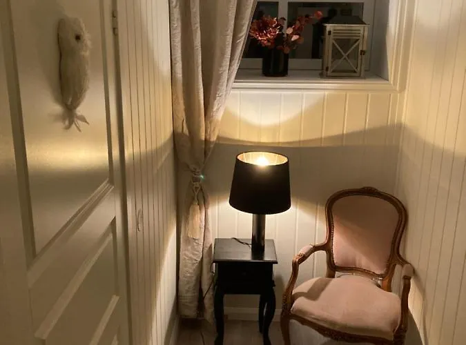 Downtown Historical House With Renovated Free P Near Ålesund