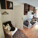 Downtown Historical House With Renovated Free P Near Apartment Alesund