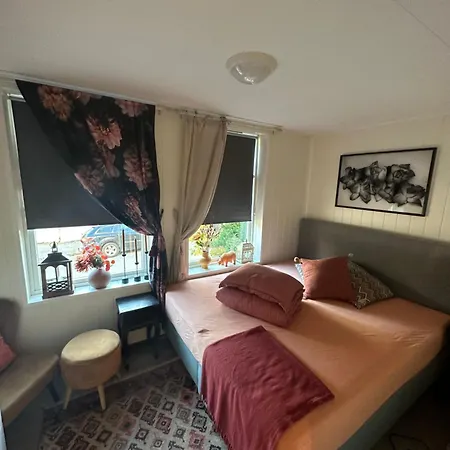 Downtown Historical House With Renovated Free P Near